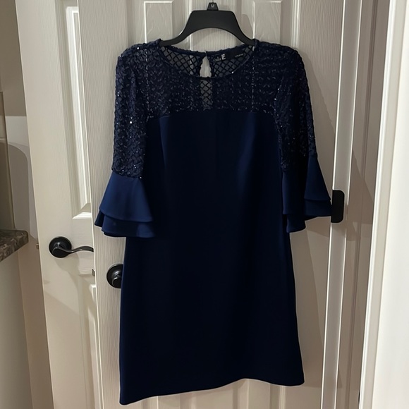 Dress - Picture 1 of 8